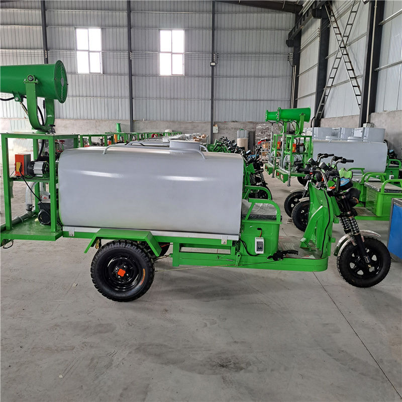 电动三轮洒水车 (4).jpg
