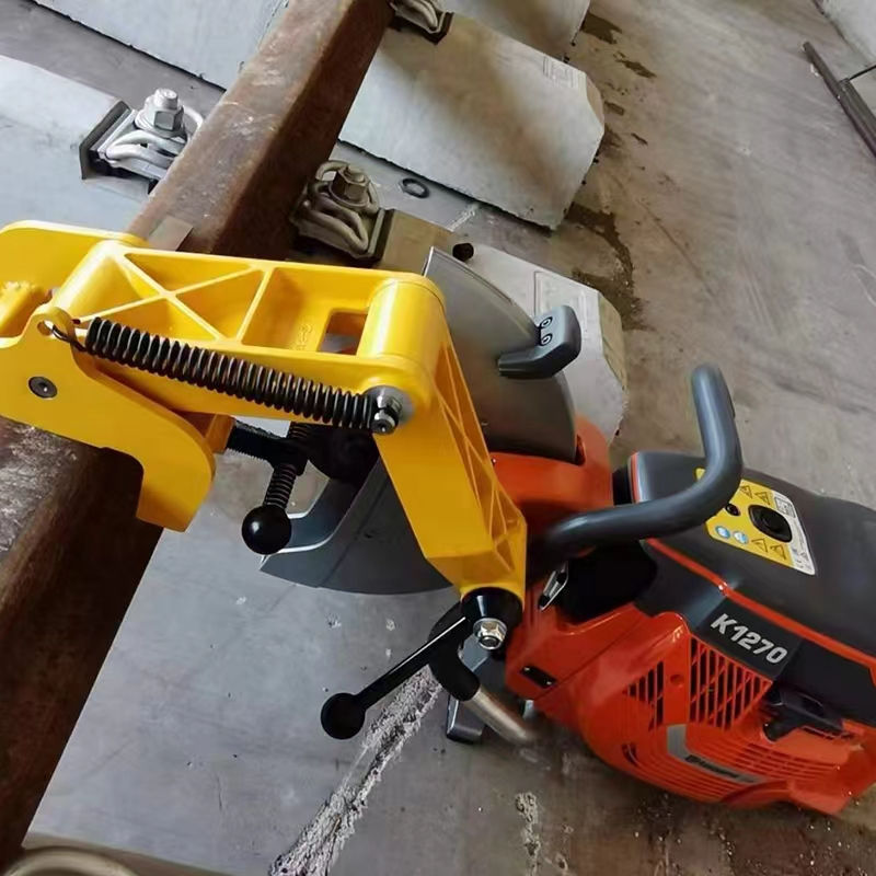 K1270内燃锯轨机6.jpg