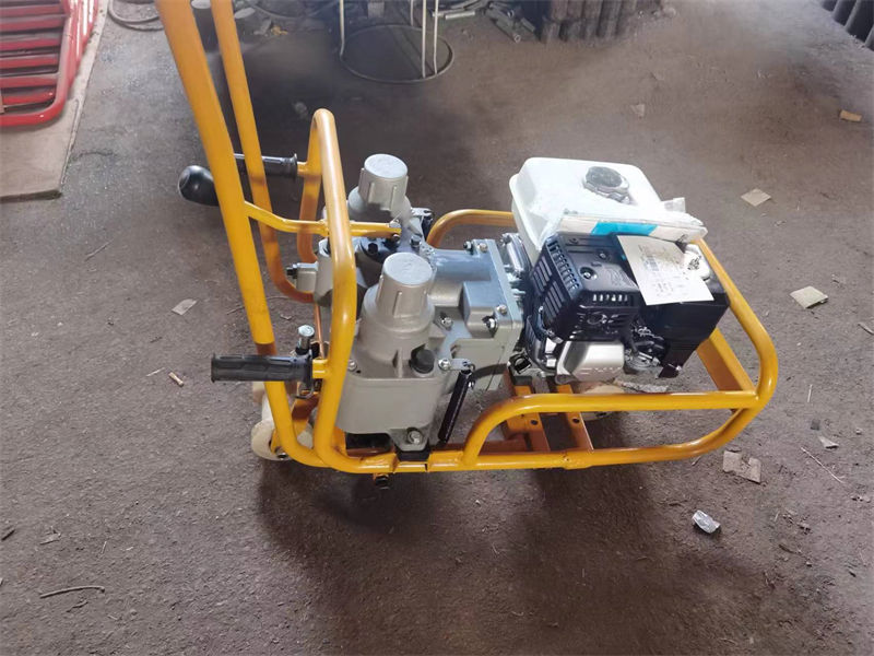 双头内燃螺栓扳手6.jpg 双头内燃螺栓扳手6.jpg